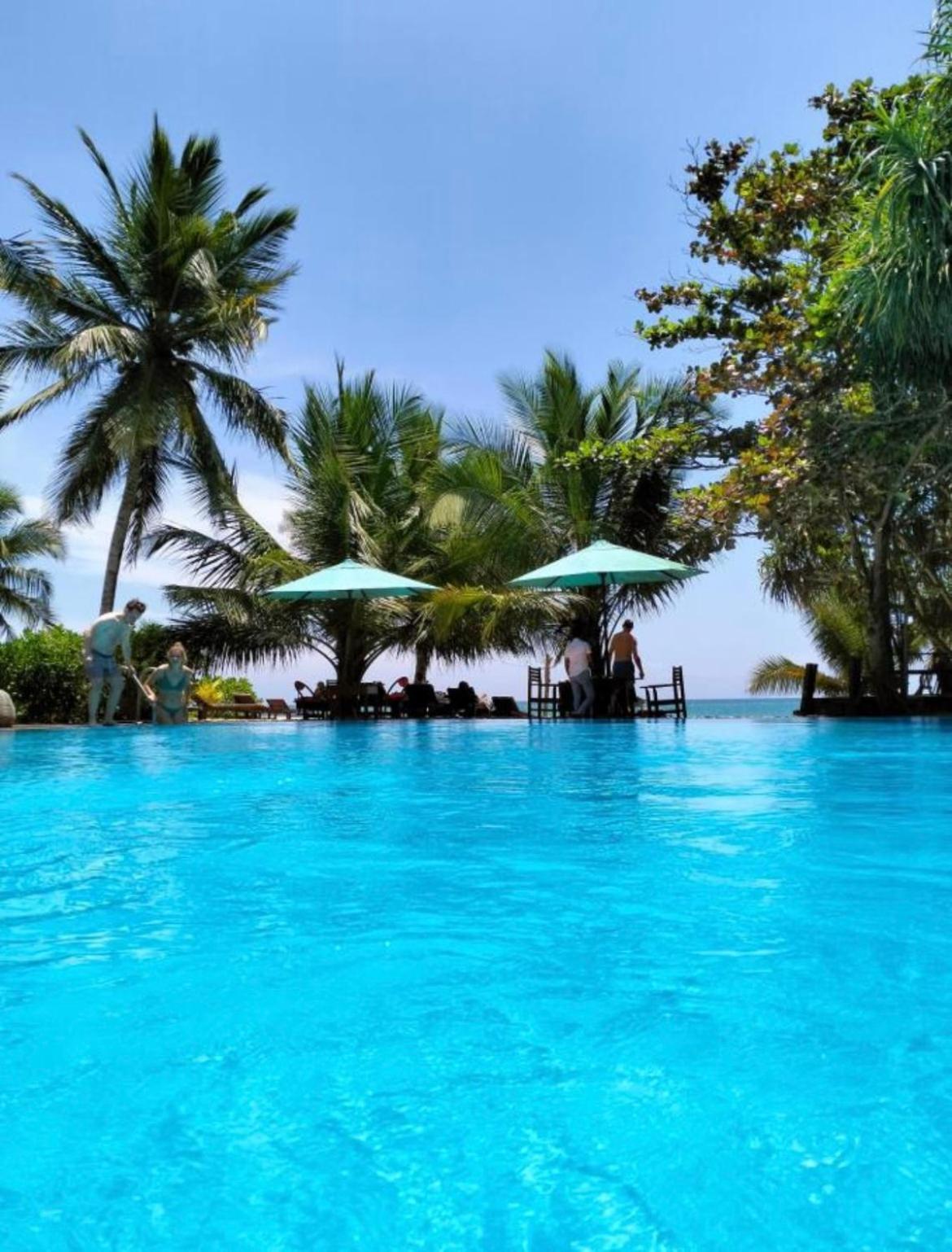 Marakolliya Beach Resort Tangalle Esterno foto